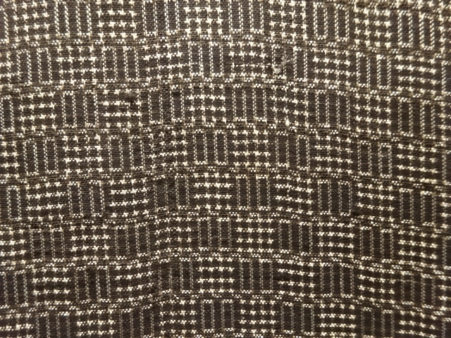 アンティーク　幾何学模様織出し本場泥大島紬着物アンサンブル